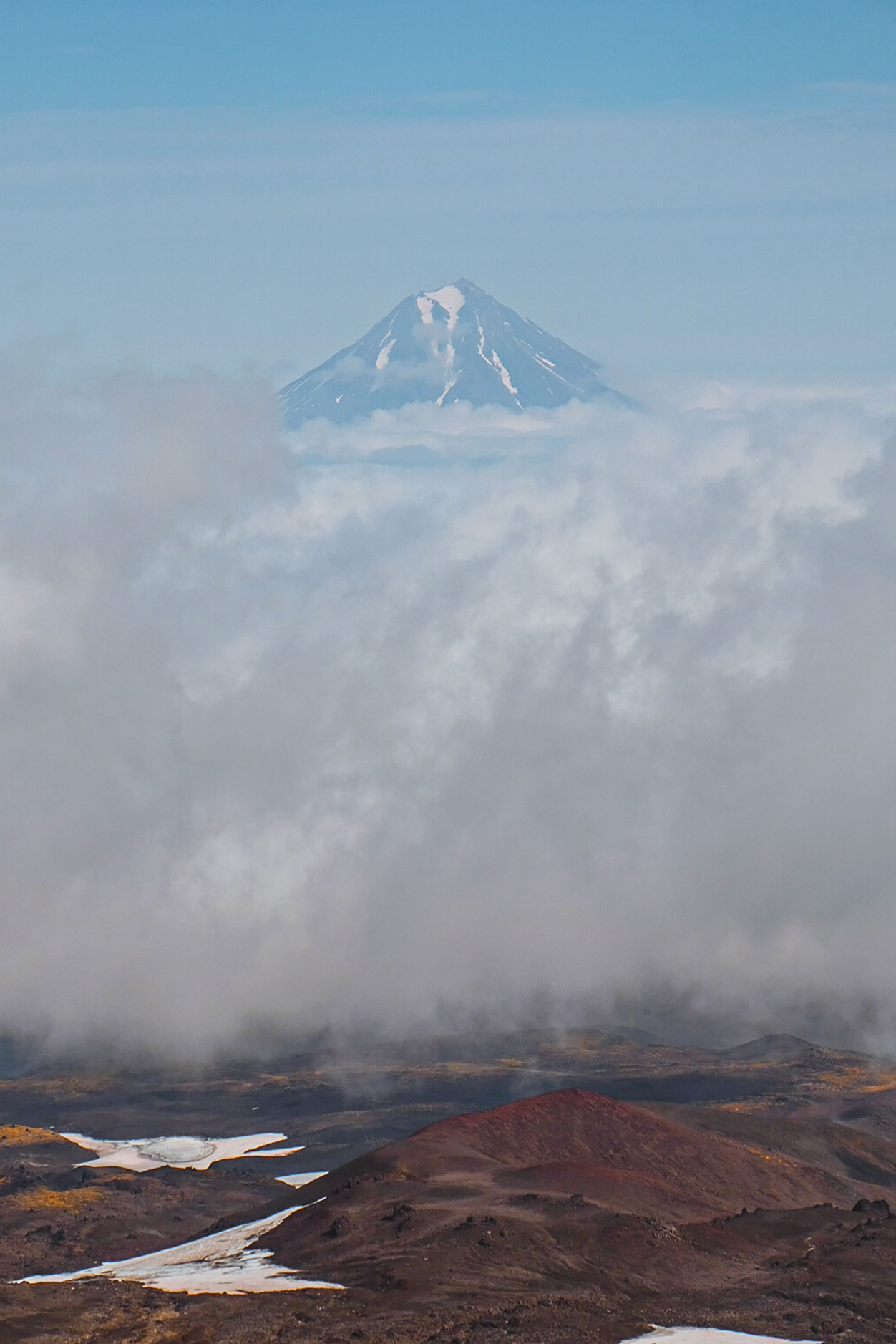Вид на Авачинский вулкан во время подъема