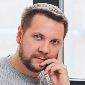 Виктор Крылов