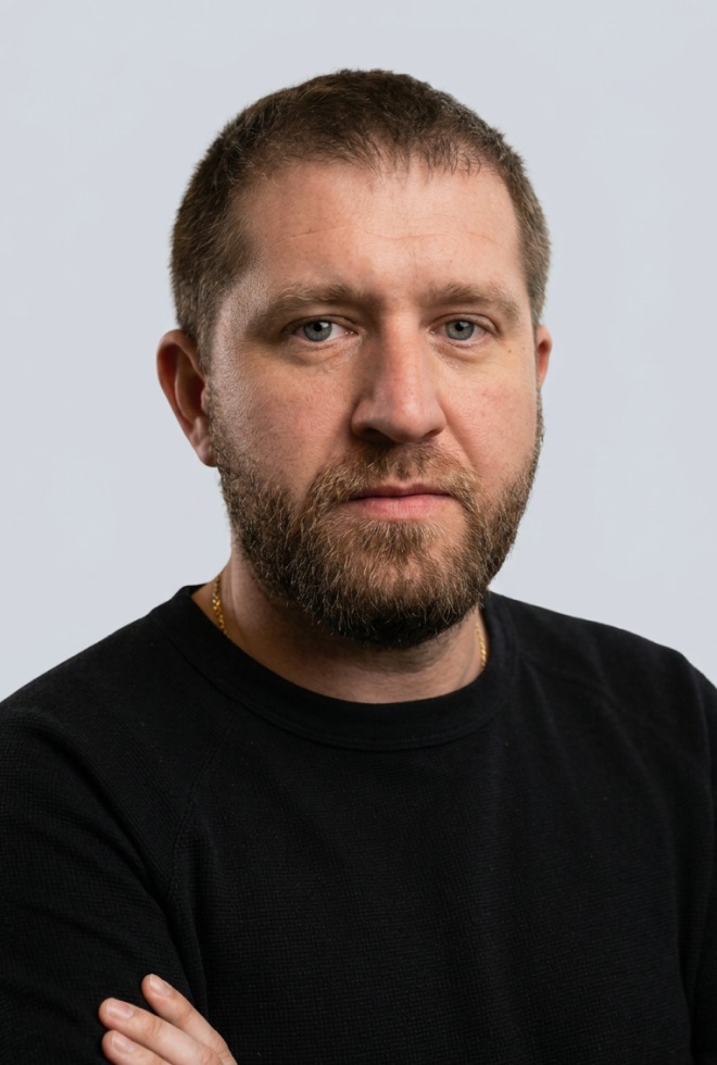 Александр Бурый
