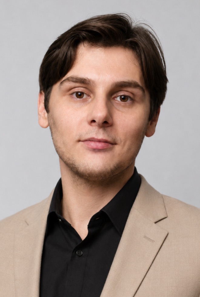 Денис Попов